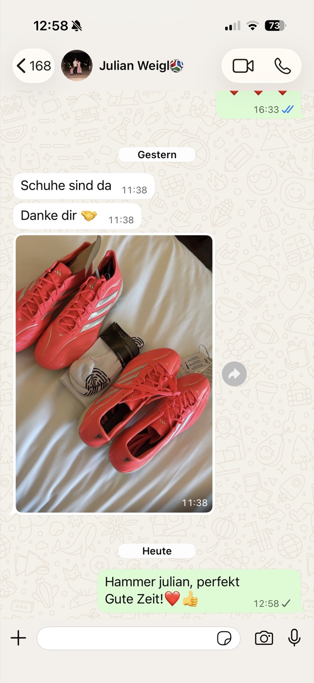 WhatsApp message from a customer: the boots arrived, thank you